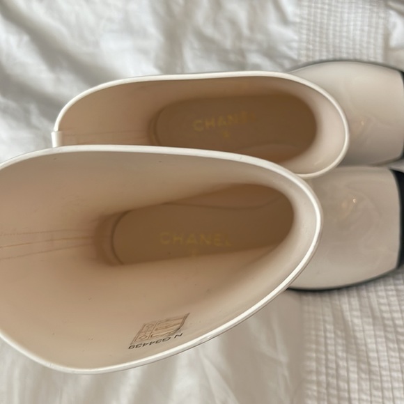 CHANEL Rain boots white 37 - Picture 9 of 15